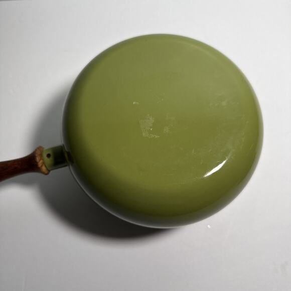 Vintage 70s Retro Avocado Green Fondue Pot Wood Handle - Picture 5 of 5